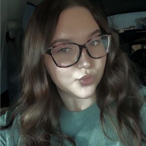 Meet your Posher, Kaitlin